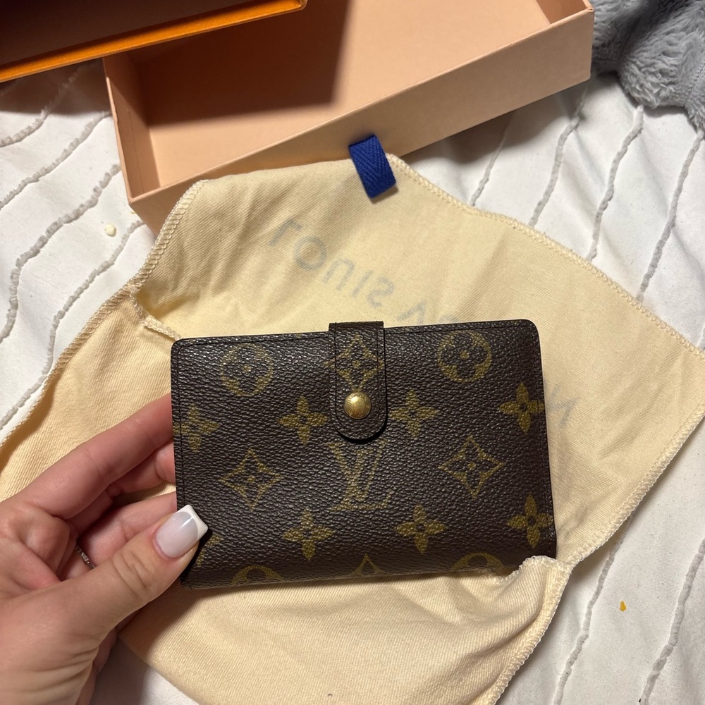 SOLDDDDD … Louis vuitton wallet